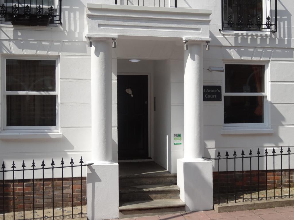 Burlington Beach Apartments Μπράιτον Δωμάτιο φωτογραφία