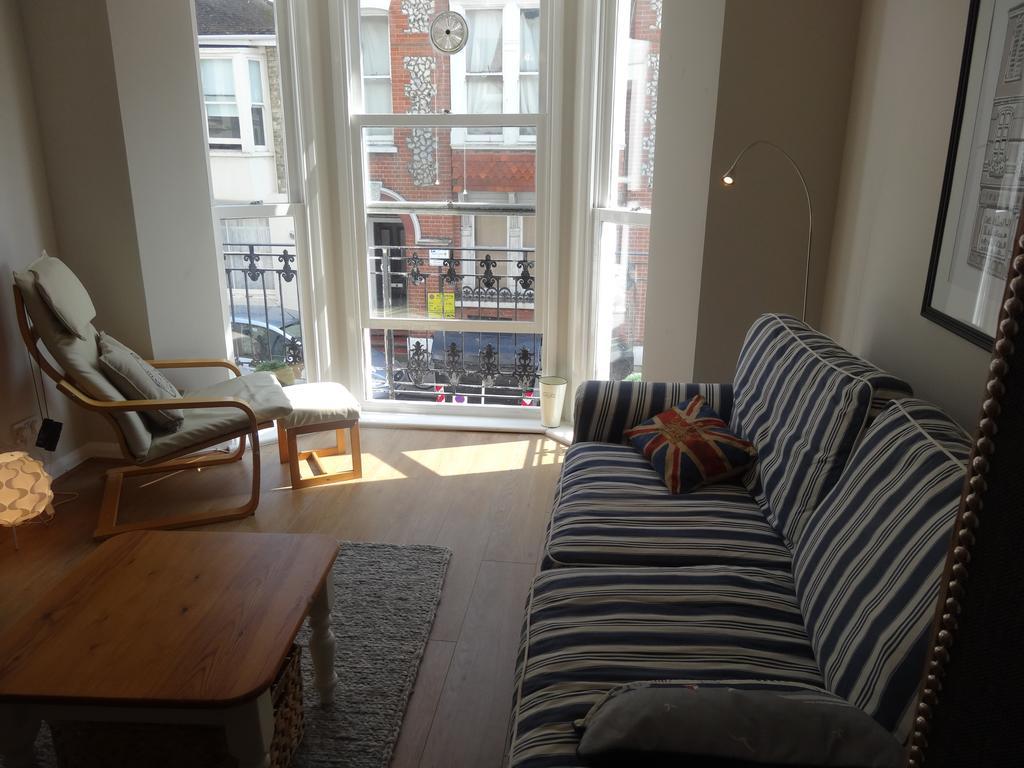 Burlington Beach Apartments Μπράιτον Δωμάτιο φωτογραφία